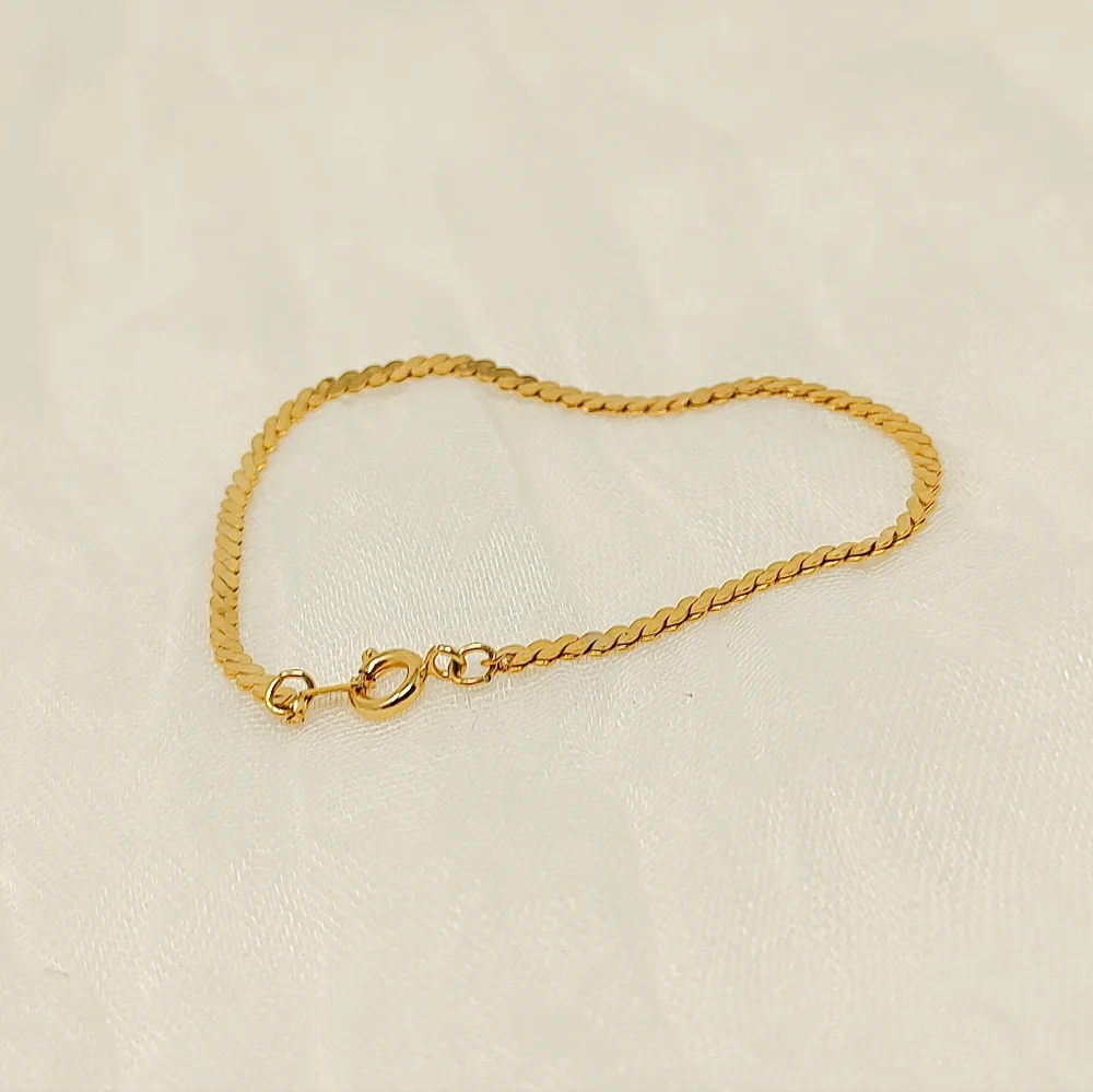 Gold tone thin flat chain woven bracelet neutral classic preppy style